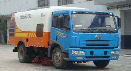 沈陽(yáng)周經(jīng)理 先賣人品，再賣掃路車——專訪隨州大力神威專用汽車銷售